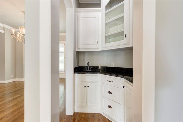 6000 Bronte Way, Edmond, OK 73034