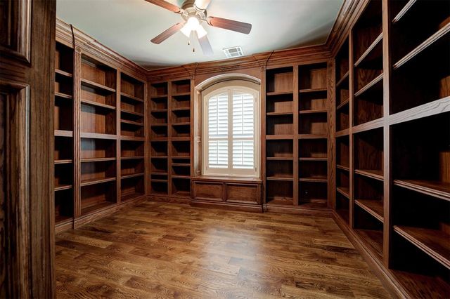 6000 Bronte Way, Edmond, OK 73034