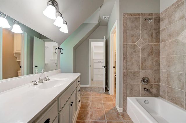6000 Bronte Way, Edmond, OK 73034