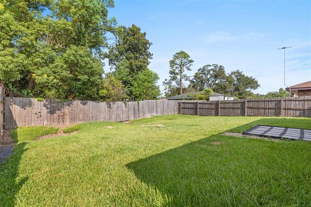 4012 Brentwood Lane, Lake Charles, LA 70605