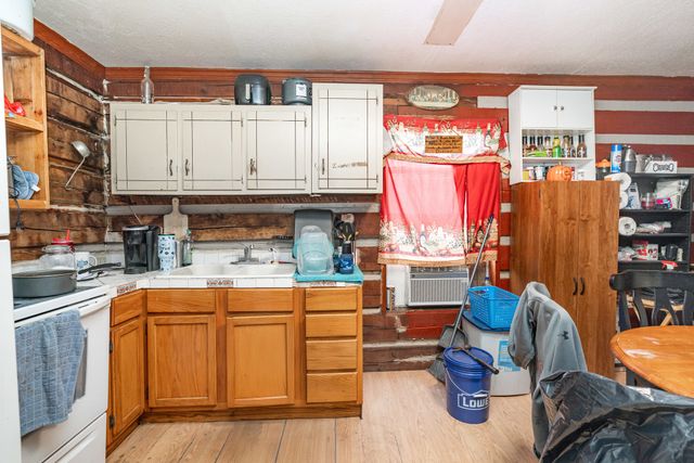 1300 Primm Rd, Ashland City, TN 37015