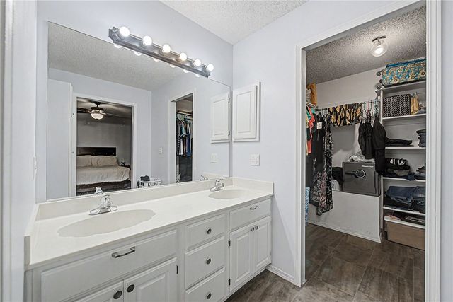 3 Campbell Lane, Bella Vista, AR 72715