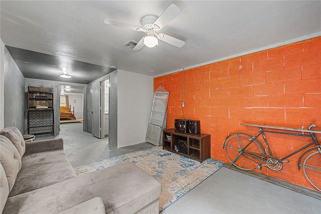 3 Campbell Lane, Bella Vista, AR 72715