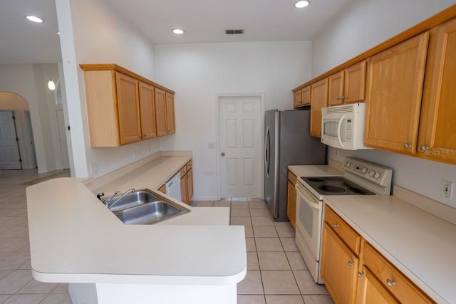 985 RIDGEMOUNT PLACE, Lake Mary, FL 32746