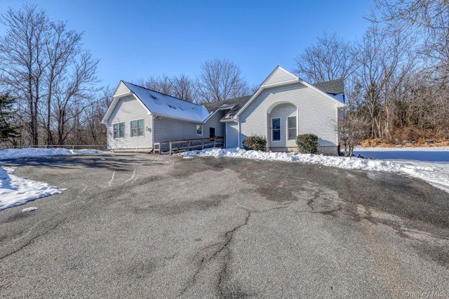 75 Big Island Road, Warwick, NY 10990