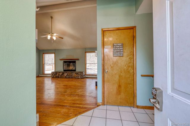 75 Big Island Road, Warwick, NY 10990