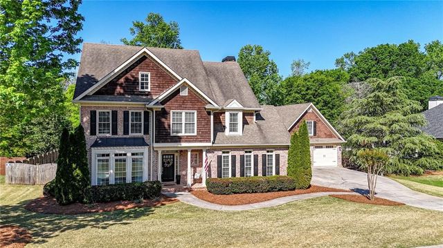 16 Stratford Lane, Cartersville, GA 30120