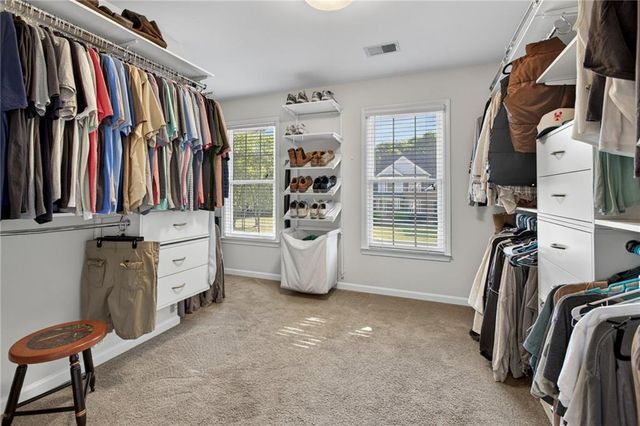 16 Stratford Lane, Cartersville, GA 30120