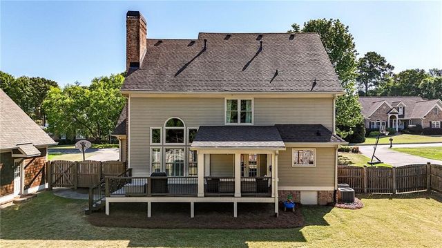 16 Stratford Lane, Cartersville, GA 30120