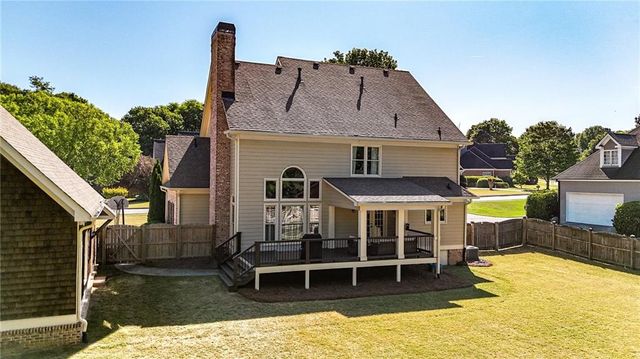 16 Stratford Lane, Cartersville, GA 30120