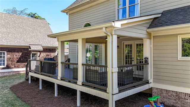 16 Stratford Lane, Cartersville, GA 30120