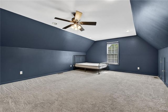 16 Stratford Lane, Cartersville, GA 30120