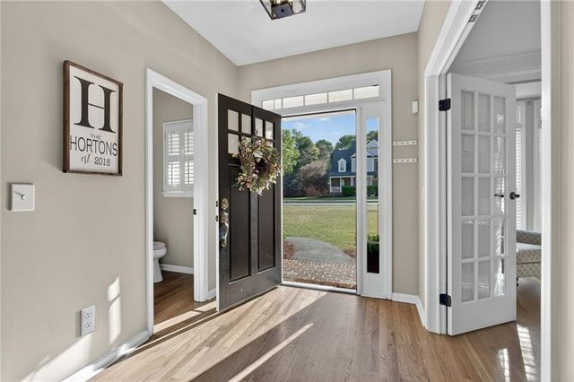 16 Stratford Lane, Cartersville, GA 30120