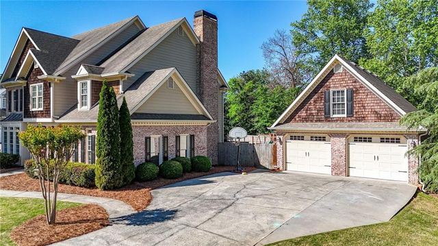 16 Stratford Lane, Cartersville, GA 30120