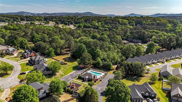 16 Stratford Lane, Cartersville, GA 30120