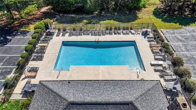 16 Stratford Lane, Cartersville, GA 30120