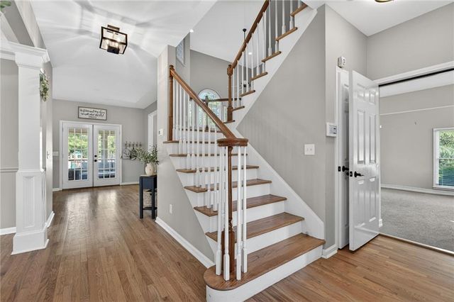16 Stratford Lane, Cartersville, GA 30120