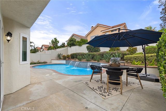 10 Paulownia, Rancho Santa Margarita, CA 92688