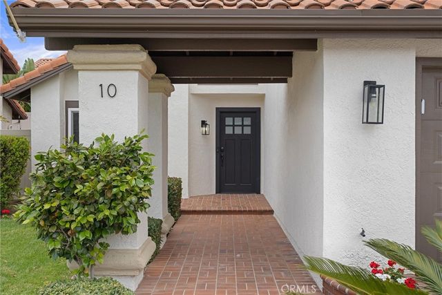 10 Paulownia, Rancho Santa Margarita, CA 92688