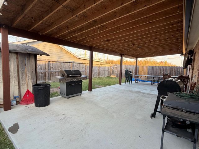 1005 9th Street E, Galena Park, TX 77547