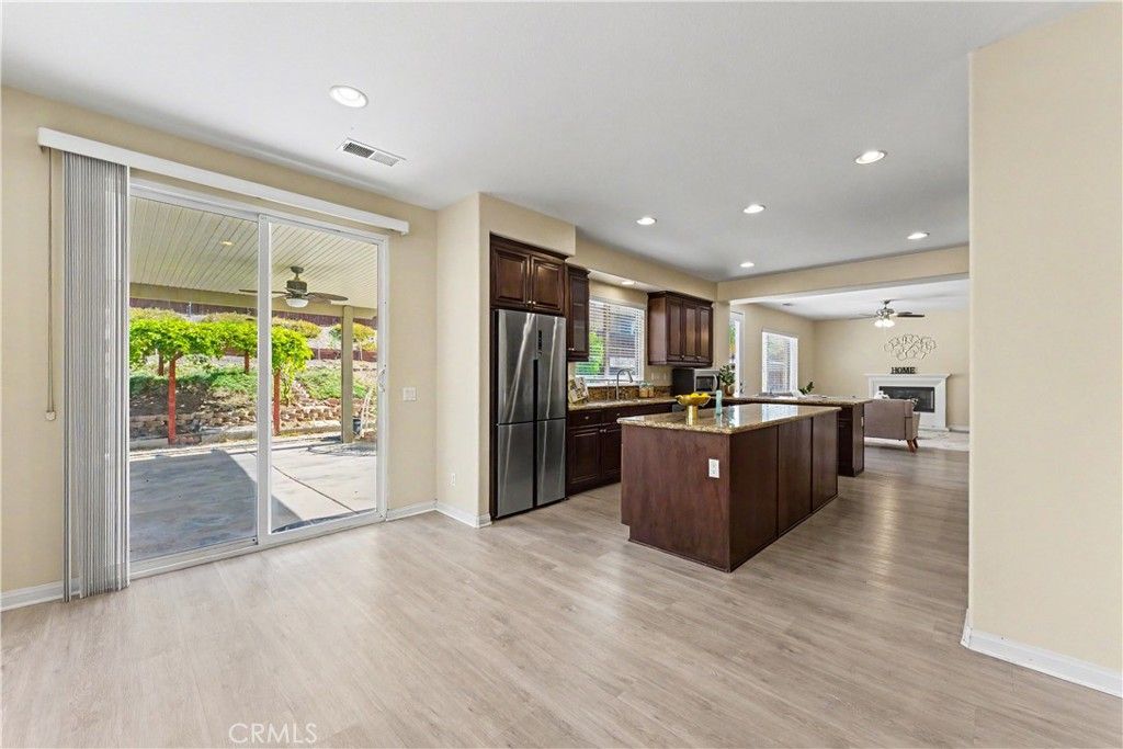 Image 10 of property listing at 29535 Hyperion, Murrieta, CA 92563