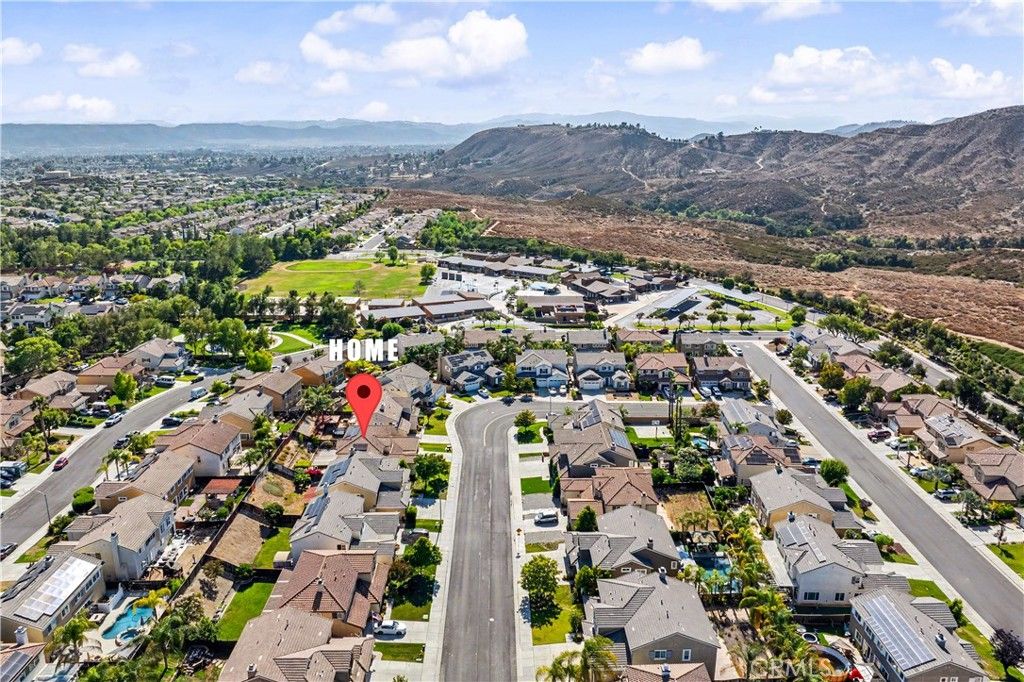Image 2 of property listing at 29535 Hyperion, Murrieta, CA 92563