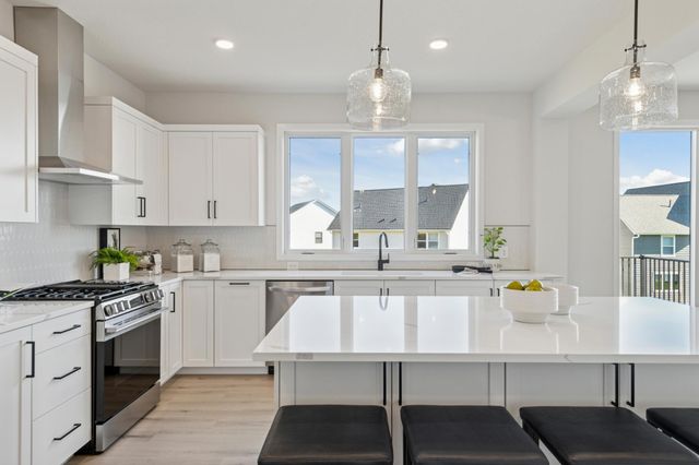 10030 Corral Way, Victoria, MN 55386