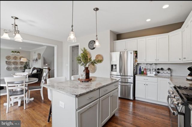 35 DICKINSON LN, Plymouth Meeting, PA 19462
