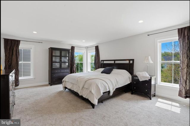 35 DICKINSON LN, Plymouth Meeting, PA 19462