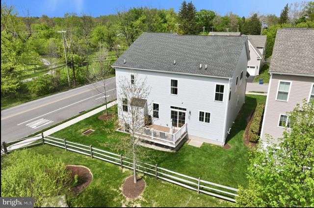 35 DICKINSON LN, Plymouth Meeting, PA 19462
