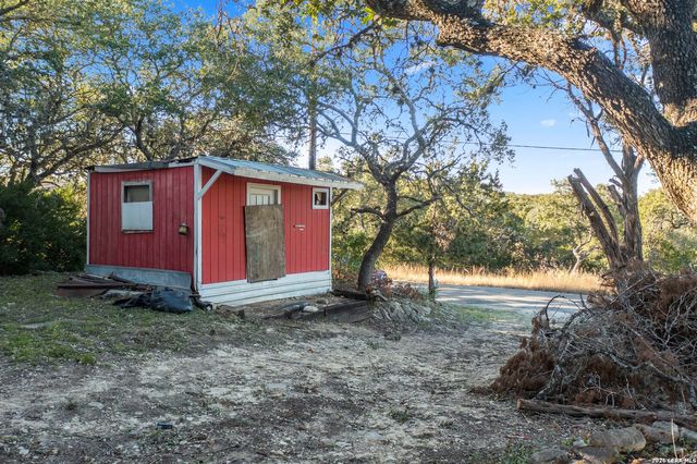 14811 CRANES MILL, Canyon Lake, TX 78133