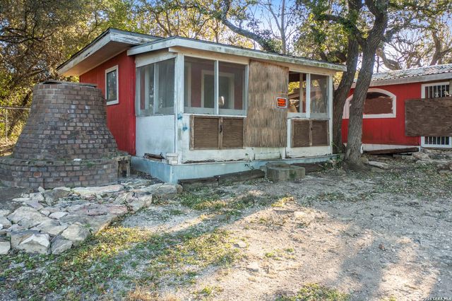 14811 CRANES MILL, Canyon Lake, TX 78133
