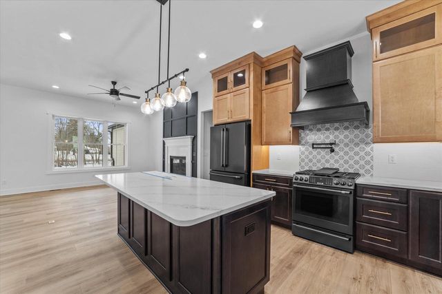 9193 12th STREET, Kenosha, WI 53144