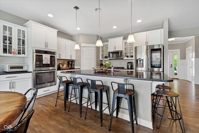 13336 Dennison Drive E, Fishers, IN 46037