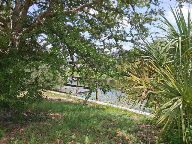 850 SW 15TH STREET, Cape Coral, FL 33991