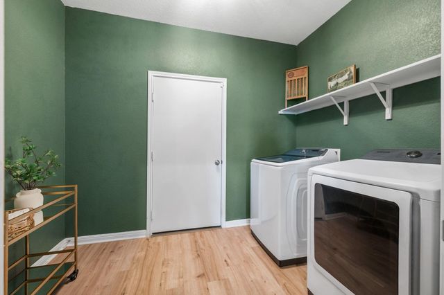 564 Blue Sage DR, Leander, TX 78641
