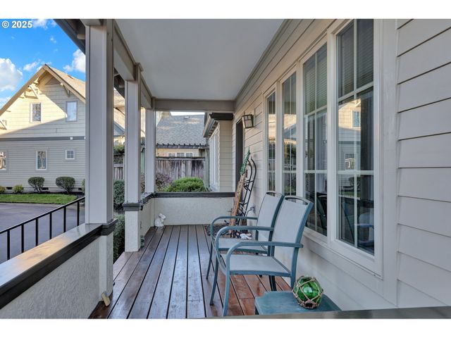 1846 RIVERWOOD Aly, Eugene, OR 97401