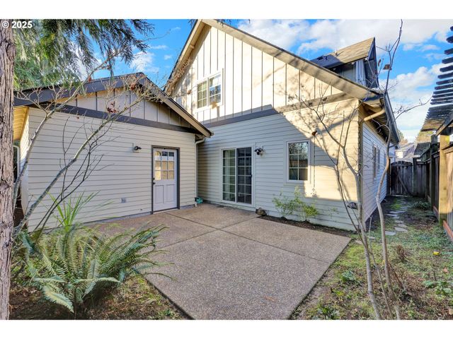1846 RIVERWOOD Aly, Eugene, OR 97401