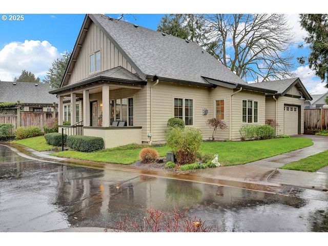 1846 RIVERWOOD Aly, Eugene, OR 97401