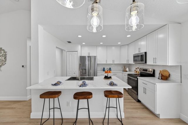 4604 56TH TERRACE E, Bradenton, FL 34203