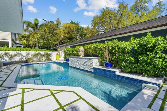 824 S ROME AVENUE, Tampa, FL 33606