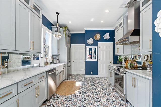 824 S ROME AVENUE, Tampa, FL 33606