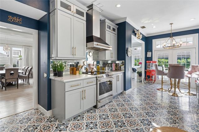 824 S ROME AVENUE, Tampa, FL 33606