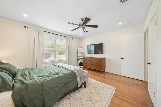 4830 Hummingbird Street, Houston, TX 77035