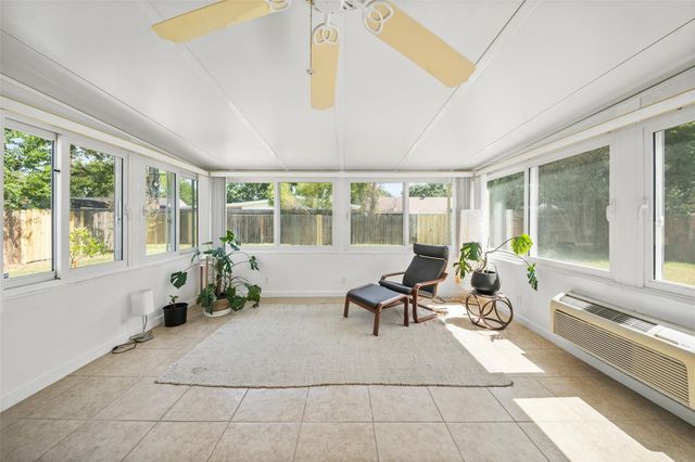 4830 Hummingbird Street, Houston, TX 77035