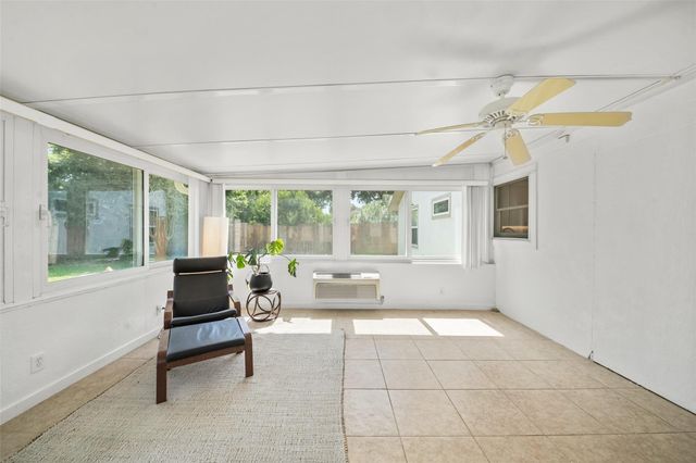 4830 Hummingbird Street, Houston, TX 77035