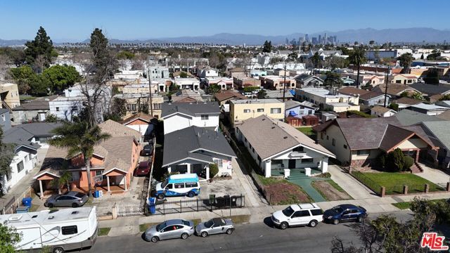 1049 W 61st Street, Los Angeles, CA 90044