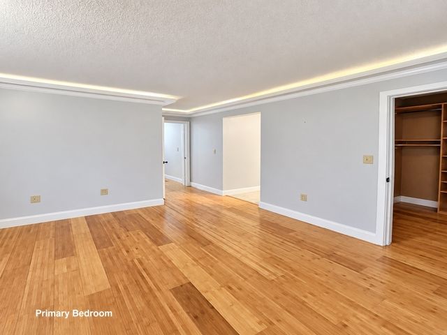 400 Brookside F, Andover, MA 01810