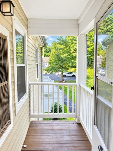 400 Brookside F, Andover, MA 01810