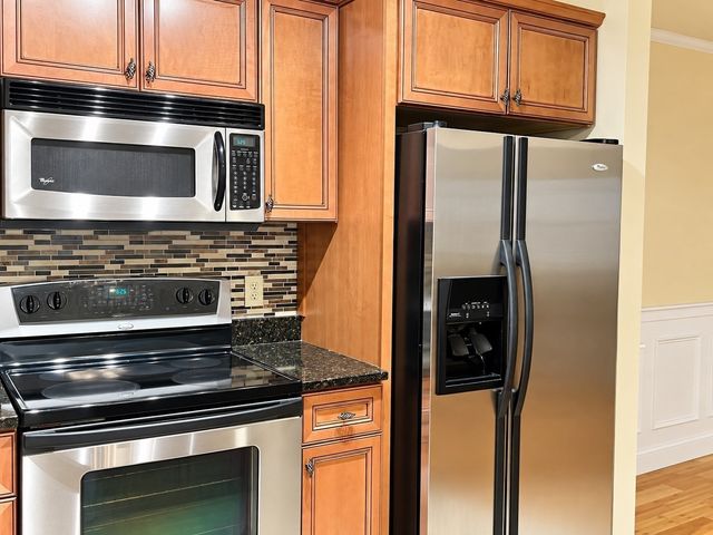 400 Brookside F, Andover, MA 01810